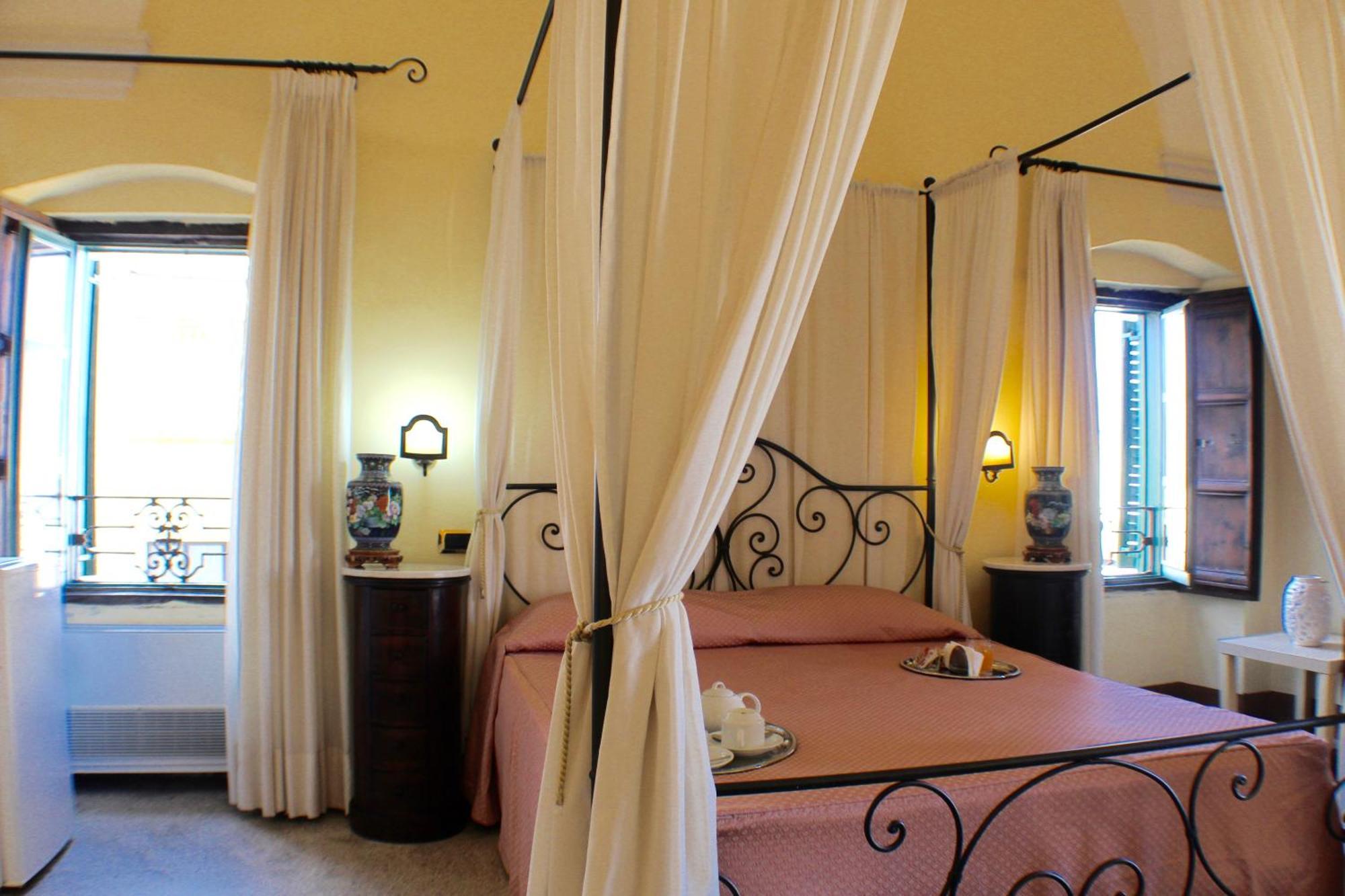 Palazzo Senape De Pace Bed & Breakfast Gallipoli Exterior photo