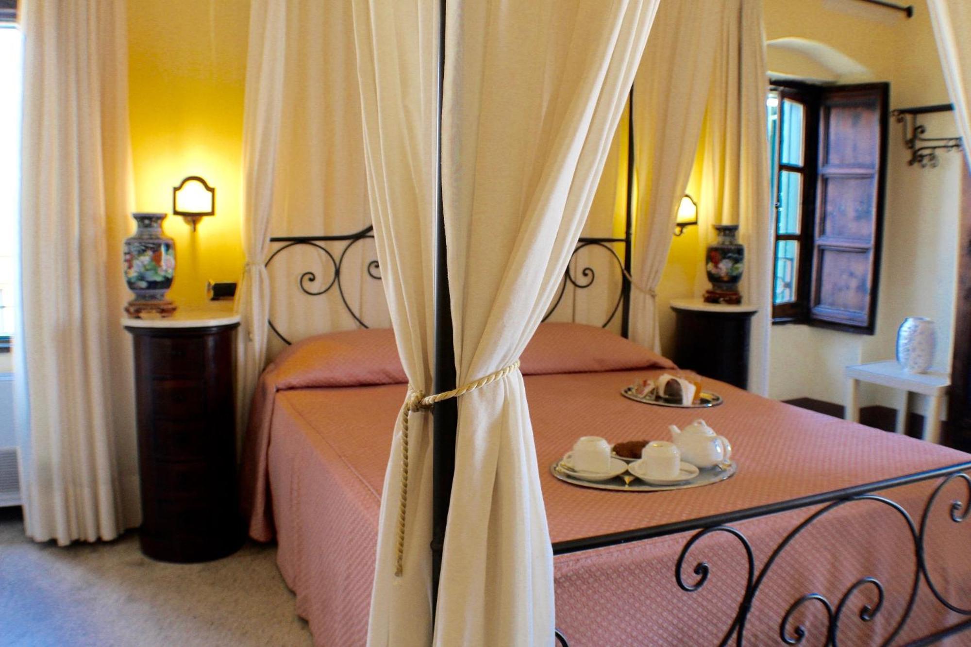 Palazzo Senape De Pace Bed & Breakfast Gallipoli Exterior photo
